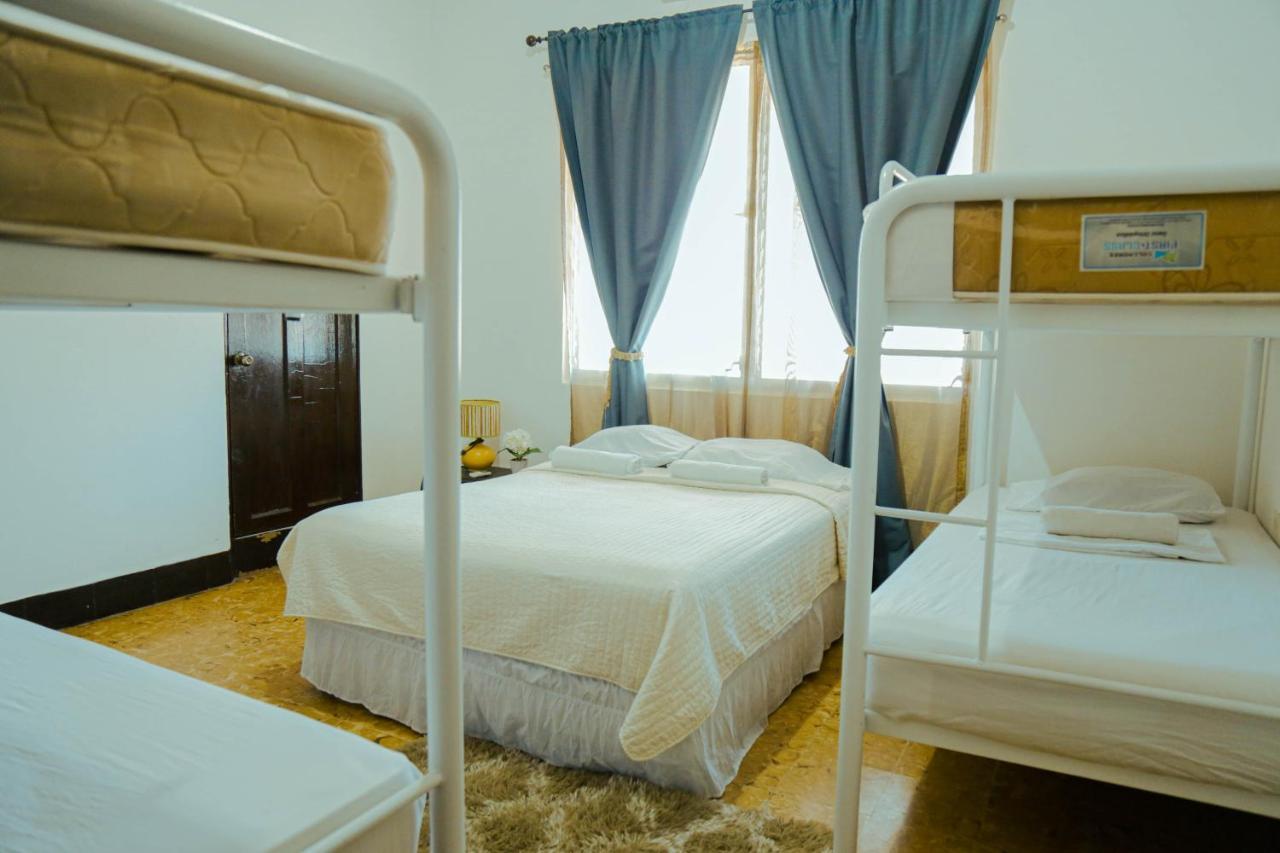 Hostal Villa Grande Panama City Exterior photo